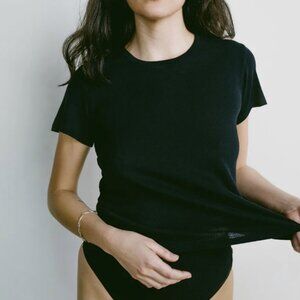 OZMA of California Classic Tee (Regen Silk Noil Jersey) in Black, M